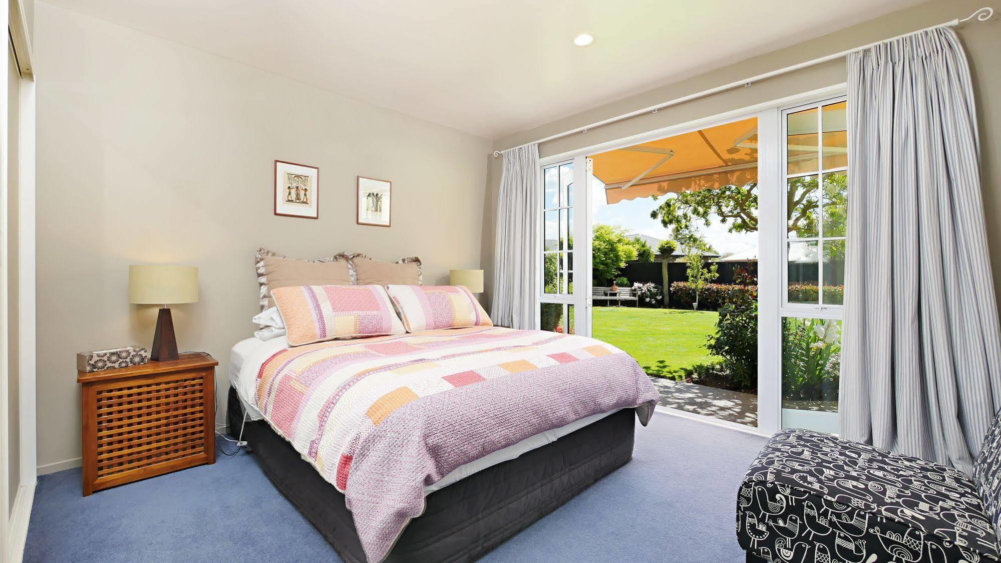 Olive House Bed And Breakfast Christchurch Exterior foto